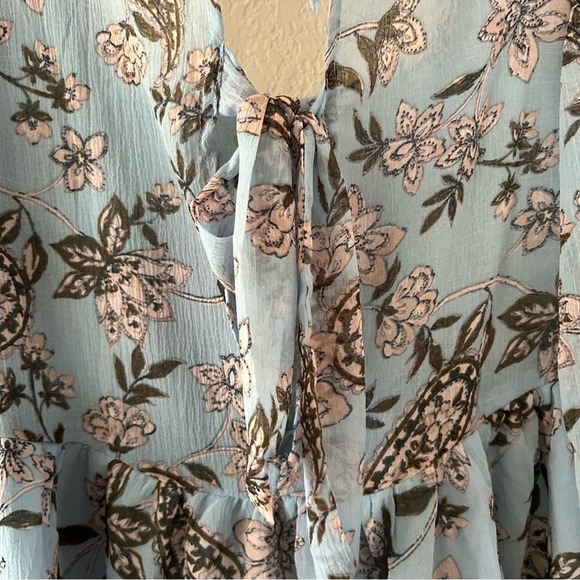 American eagle paisly floral fluttered sleeve blouse Womens size small - Picture 12 of 14
